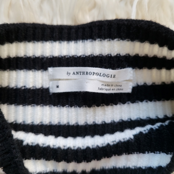 Anthropologie Line & Dot Sydney Sweater Size Medium Balloon Sleeves Croplike - Picture 4 of 9